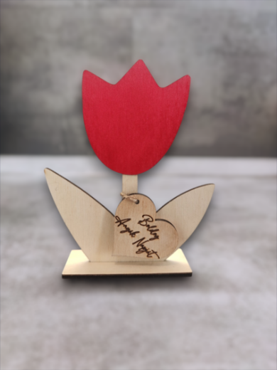 Álló festett fa tulipán talppal | Lézervágott ajándék képe