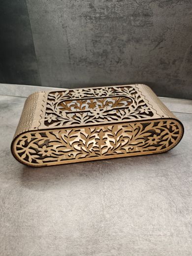 Lézervágott fa zsebkendőtartó – natúr és dió